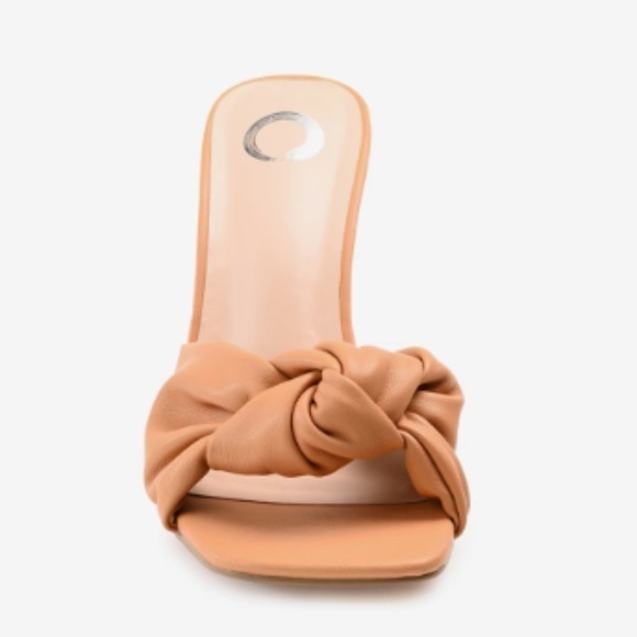 Night Out Chic Minimalistic Neutral Tan Casual Comfortable Sandal • size 7 - Picture 6 of 7